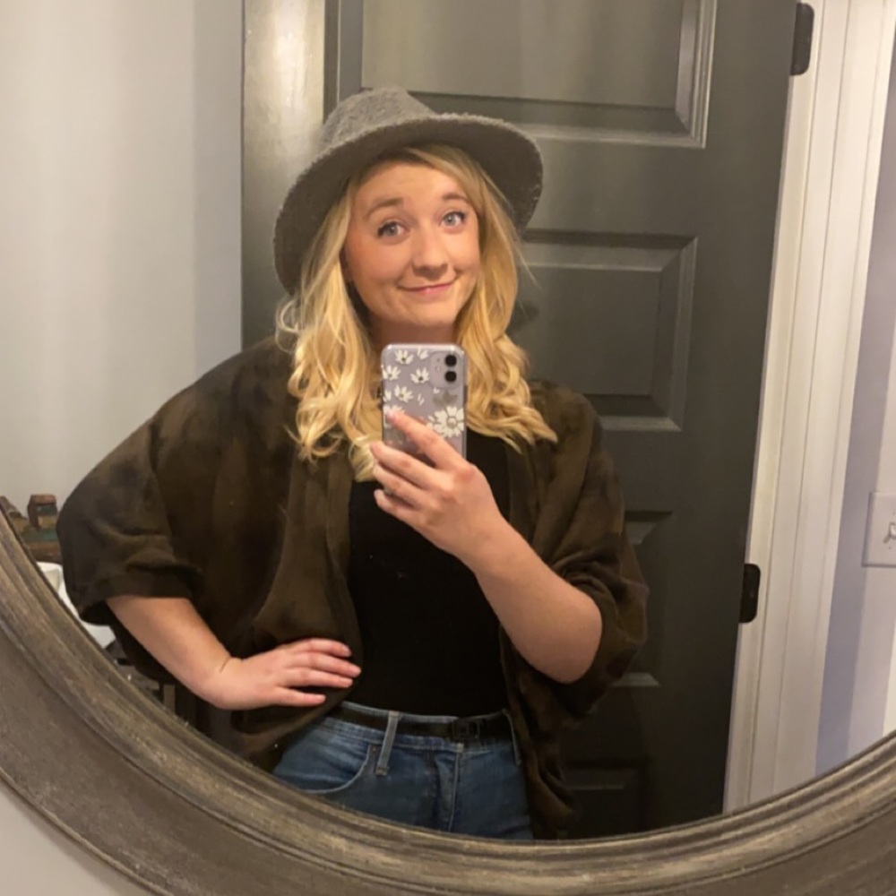 Meet your Posher, Kasey